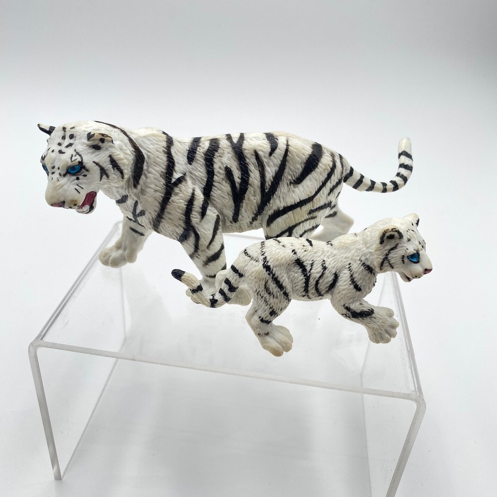 Safari Ltd White Tiger Family Mother Cub Figurines Realistic Blue Eyes 1996 VTG